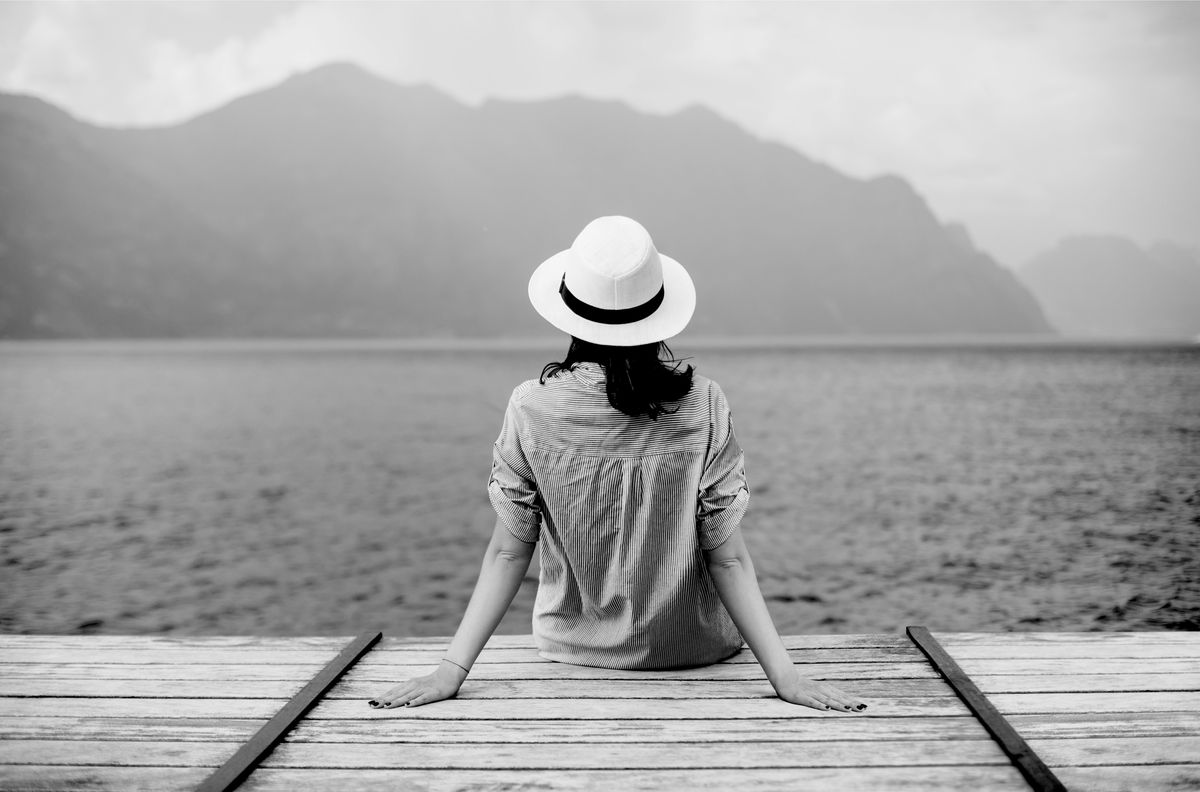 Frau am See – Soul Mind Mama